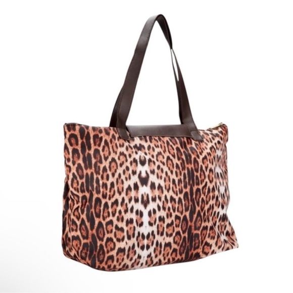 CAVALLI COLLECTION OVERSIZED ANIMAL PRINT TOTE!!! NWT!! - Picture 2 of 5